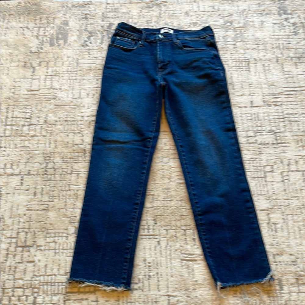 Woman's Hi Rise Dark Wash Raw Hem Straight Leg Jeans
